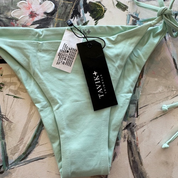 LAST PRICE🍒🤍 TAVIK swimming bottom 💐 - Picture 7 of 8